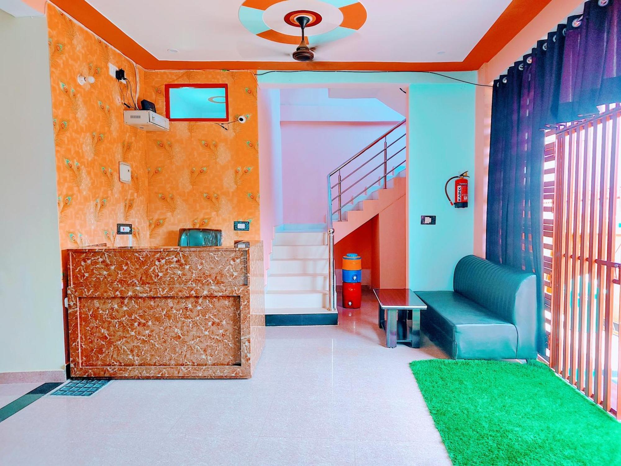Hotel Raghukul Ayodhya Exterior photo